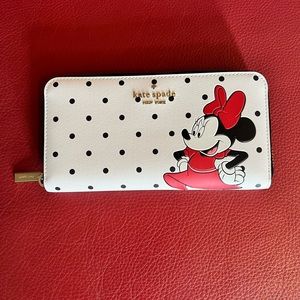 Kate Spade Minnie Mouse zippy Wallet